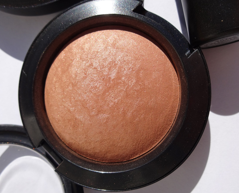 Bronzer ve Allık Nasıl Sürülür?